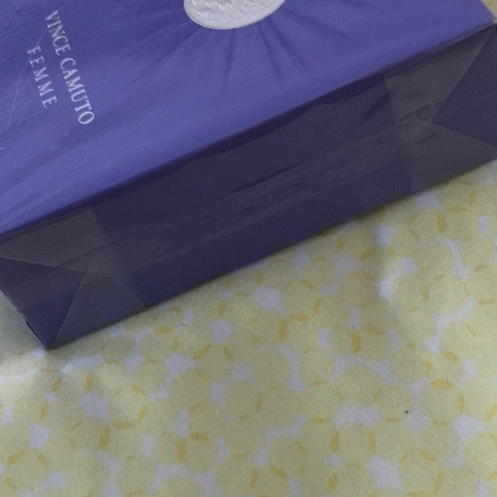 Vince Camuto Femme Eau de Parfum 3.4 Fl. Oz. - Picture 6 of 6